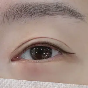 アイラインアートメイク AFTER