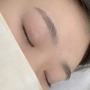 眉アートメイク BEFORE