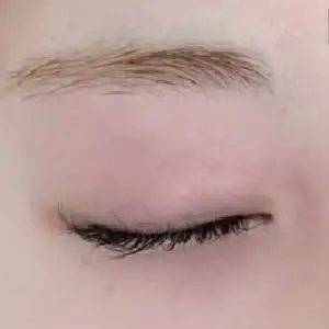 眉カラーリング AFTER