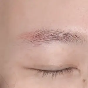 眉アートメイク BEFORE