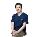 ファン・スギル院長